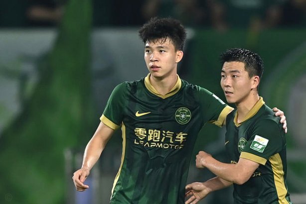 足球报谈U19：青少年如何接轨职业