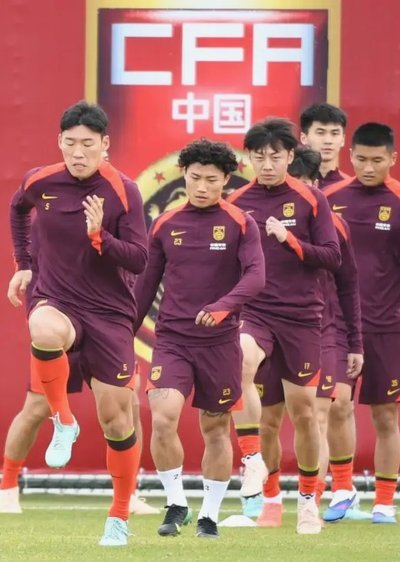 感觉国足如果没有调上来的这批U23队员的话是根本踢不过目前全主力的国足u23的