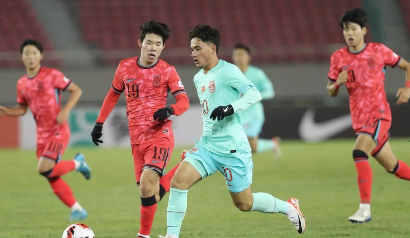 U16小将挑战U17劲旅边路：新星崛起的实力展现